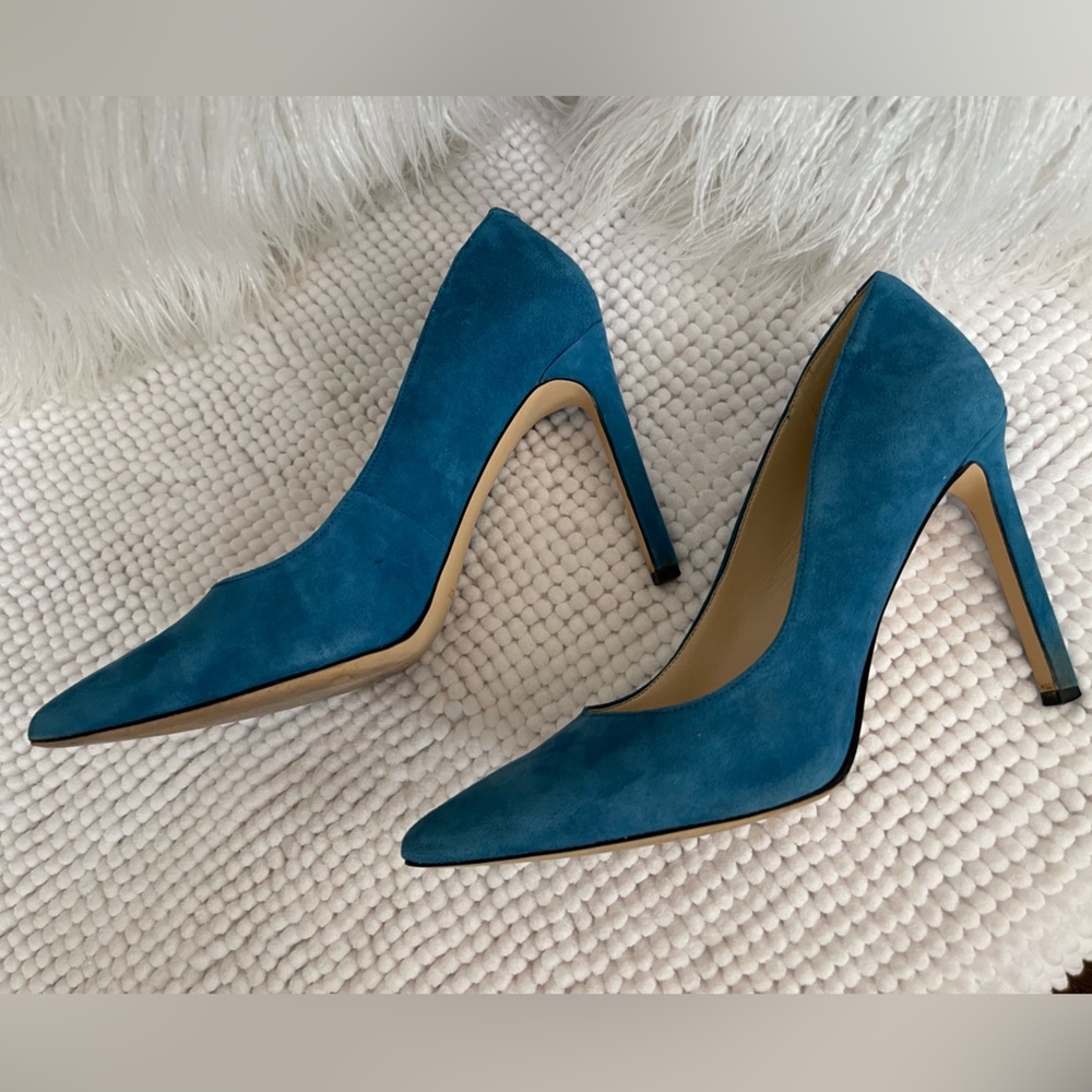 Nine West suede pumps.